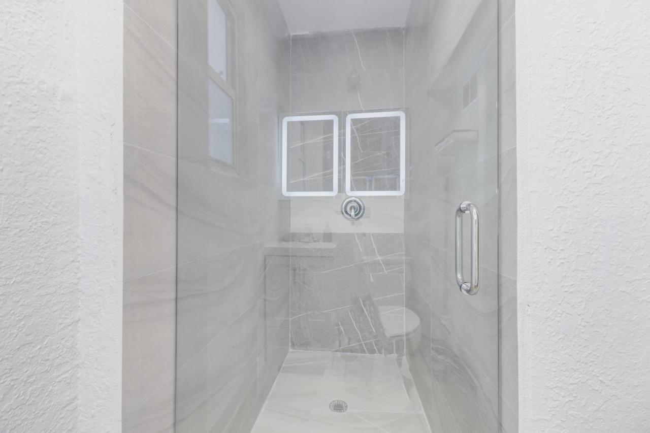 Spacious And Luxurious Home Centrally Located Between Miami And Ft. Lauderdale Miramar Esterno foto