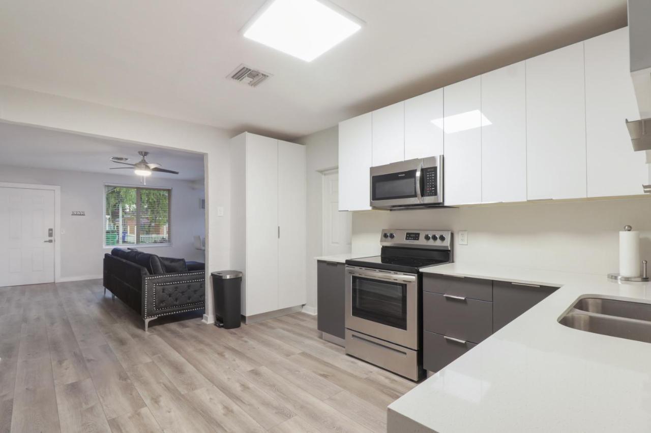 Spacious And Luxurious Home Centrally Located Between Miami And Ft. Lauderdale Miramar Esterno foto