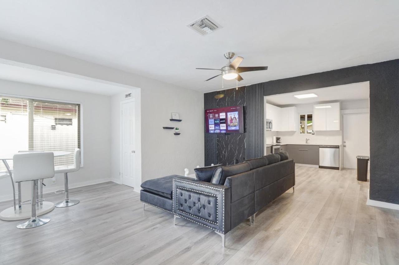 Spacious And Luxurious Home Centrally Located Between Miami And Ft. Lauderdale Miramar Esterno foto