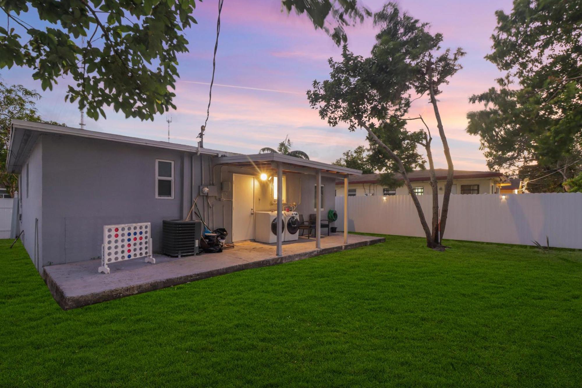 Spacious And Luxurious Home Centrally Located Between Miami And Ft. Lauderdale Miramar Esterno foto